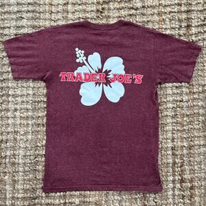Trader Joe’s Hibiscus Logo Graphic Tee Burgundy Cotton Shirt Women M